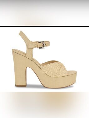 GUESS Saylin Ivory Platform Sandals Size 5.5 Women’s